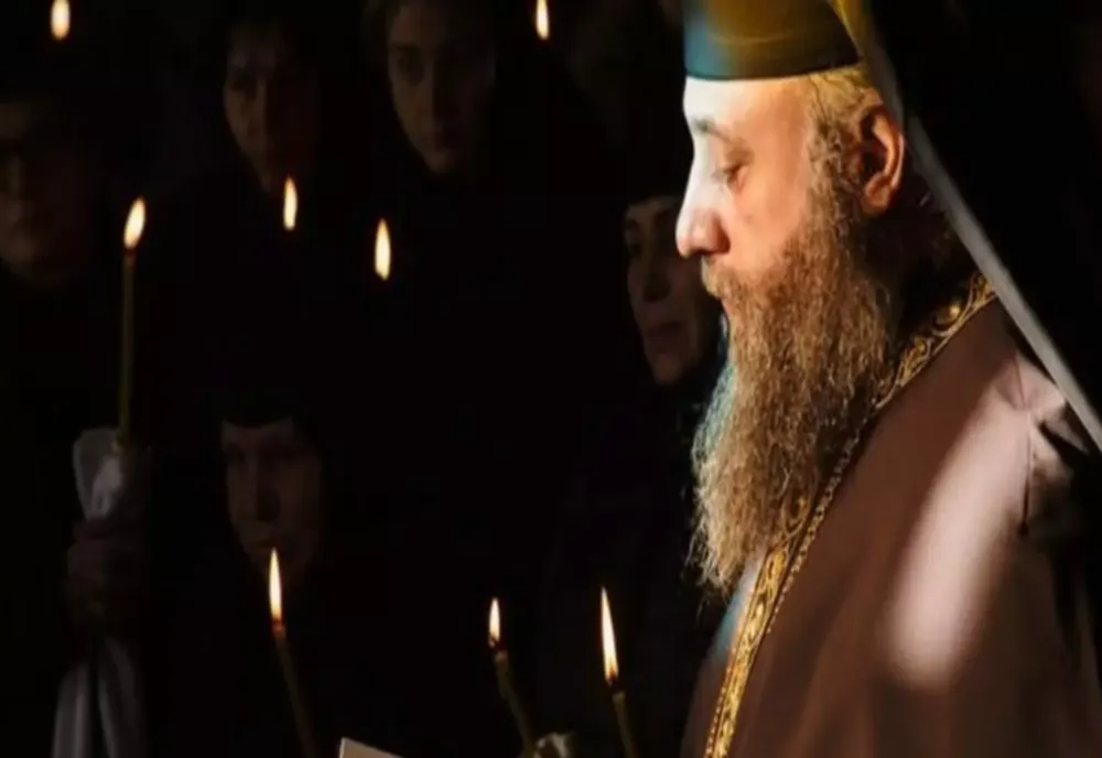Părintele Zenovie, pus la grea încercare, după ce s-a infectat cu Covid. Alexandra Păcuraru, îndemn la rugăciune - VIDEO