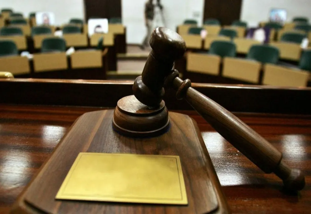 Decizie bombă: doctoratul plagiat ajunge la CCR. O instanță a admis sesizarea Curții Constituționale - răsturnare de situație în justiție