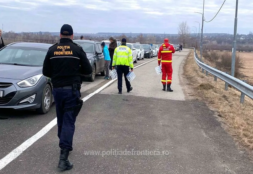 Poliţia de Frontieră: 8.277 de cetăţeni ucraineni au intrat în ţară joi, în scădere cu 4,3% faţă de ziua precedentă