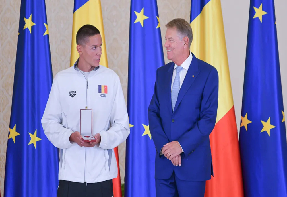 David Popovici şi Adrian Rădulescu, decoraţi de Klaus Iohannis