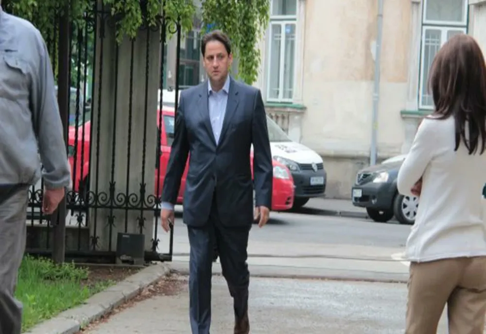 Mesaje pentru Gheorghe Stelian la vila de lux: „Ești un TRĂDĂTOR și un țepar” - Acuzații pentru milionarul retrocedărilor