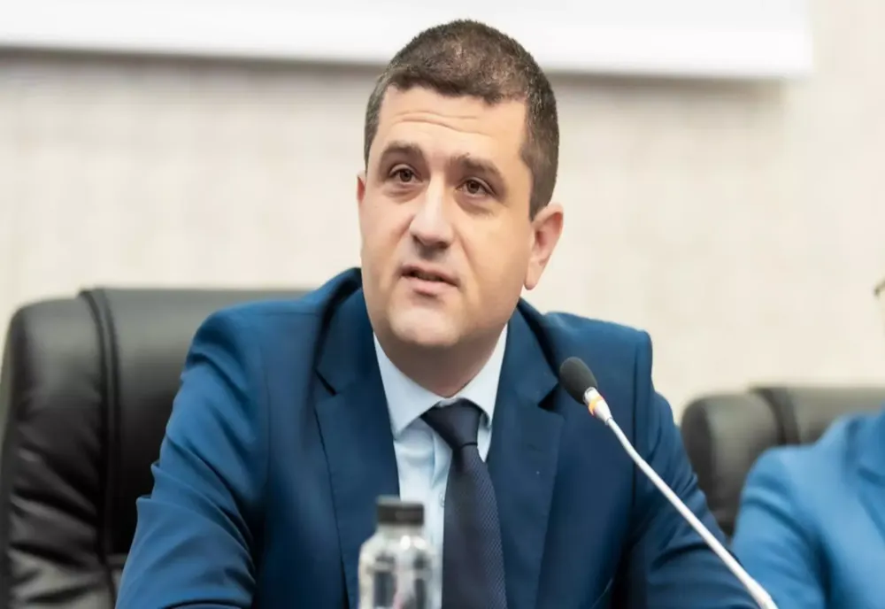 Ministrul rezist Miruță, un nou derapaj grav! Atac la românii care cer socoteală pentru banii trimiși în Ucraina: „Nu i-am văzut să își trimită copiii în Rusia”