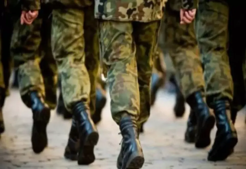 Anunț de ultimă oră! Armata redevine obligatorie