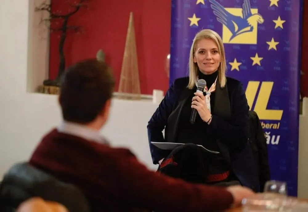 Cererile de urmărire penală pentru Voiculescu și Mihăilă, la procurorul general - Anunțul ministrei Alina Gorghiu în dosarul achiziției de vaccinuri