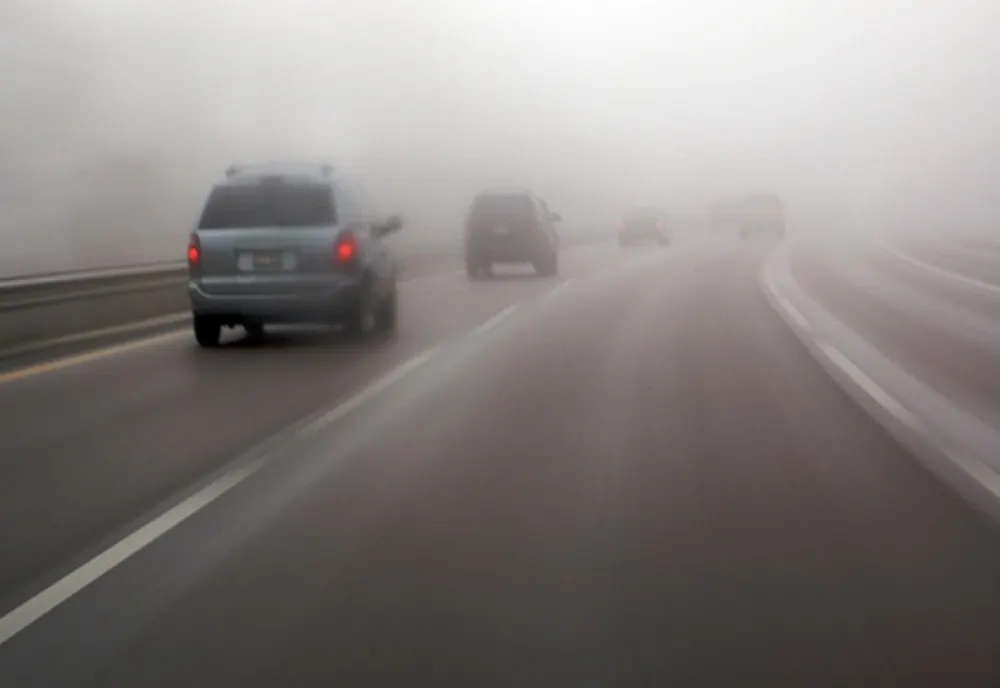 ANM - Cod galben de ceaţă densă, miercuri dimineaţa