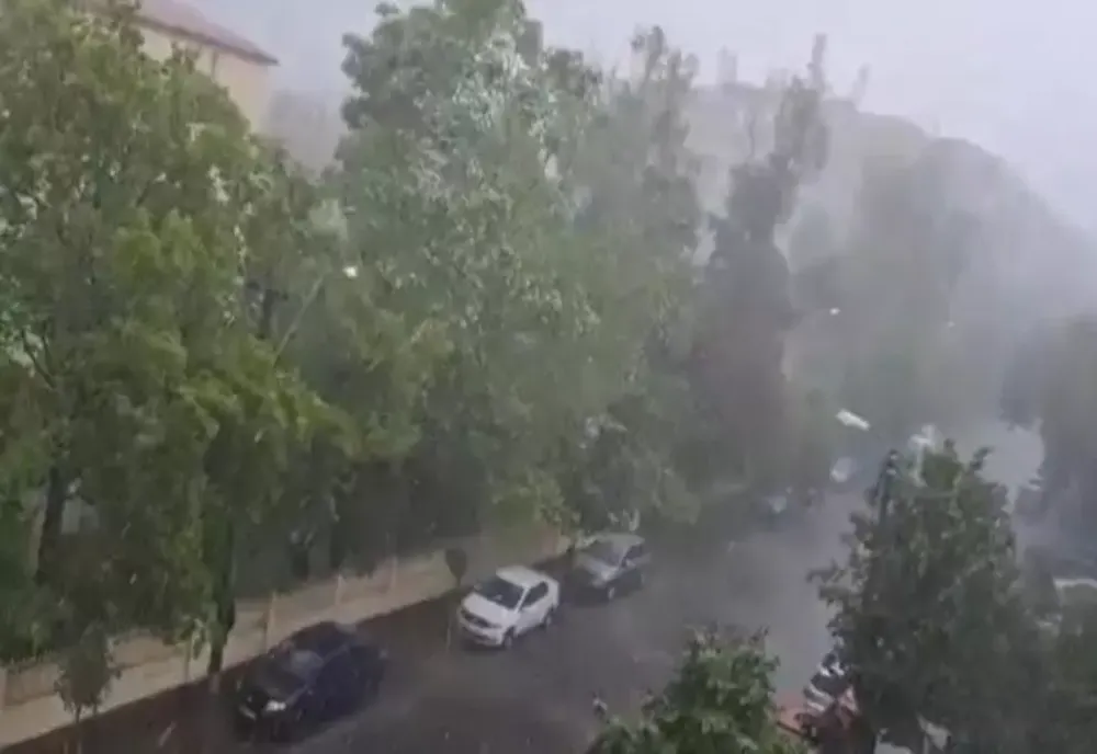 AVERTIZARE METEO: COD PORTOCALIU ȘI GALBEN DE VREME SEVERĂ ÎN MAI MULTE JUDEȚE DIN ROMÂNIA
