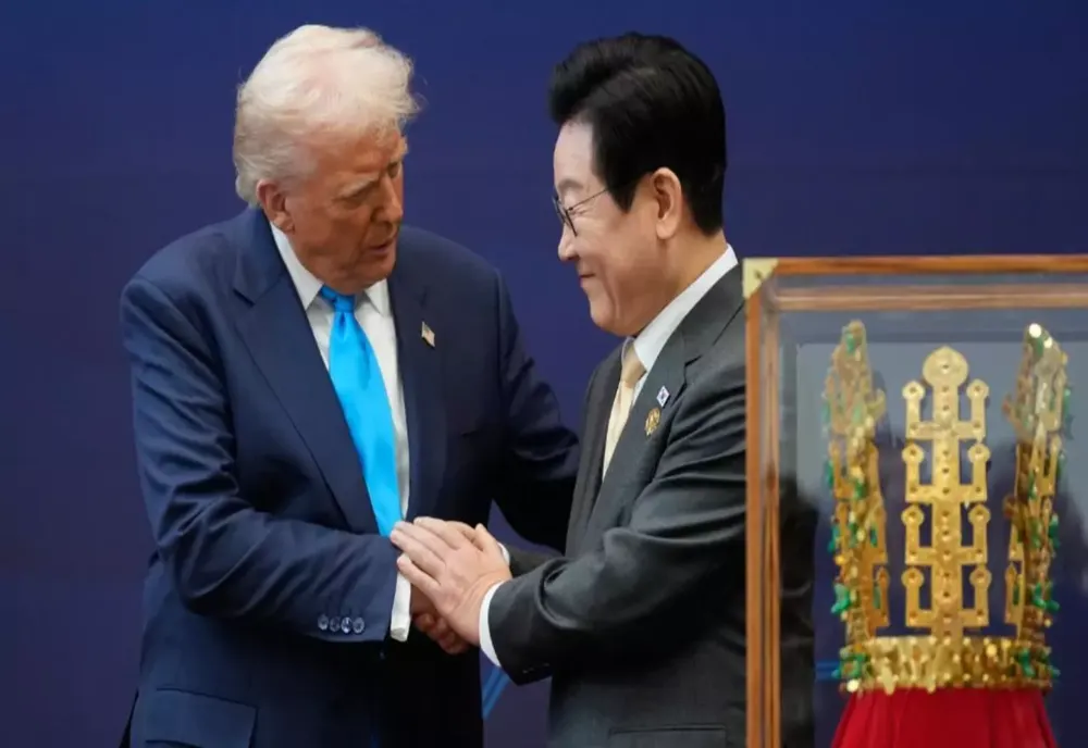 DONALD TRUMP, RĂSPLĂTIT DE COREEA DE SUD CU CEA MAI ÎNALTĂ DISTINCȚIE A ȚĂRII