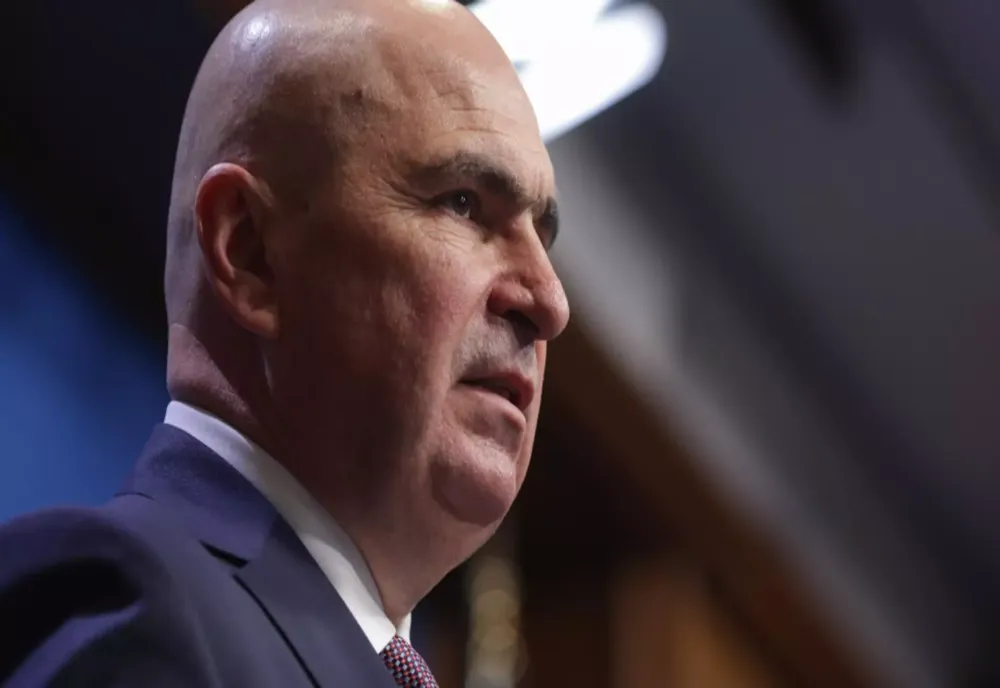 Bolojan bagă PNL în ședință, acasă la Iohannis, ca să vadă dacă liberalii mai rămân la guvernare sau nu