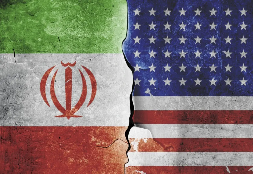 Iranul ar putea redeschide Strâmtoarea Ormuz după acordul cu SUA. Detaliile care au stârnit controverse