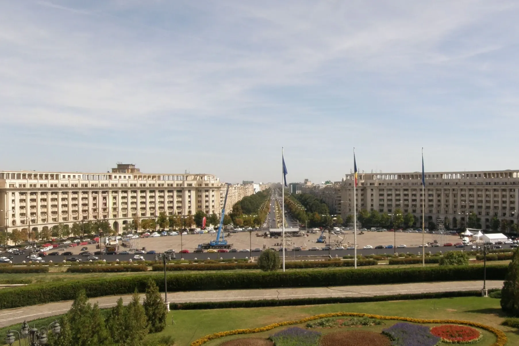 Piața Constituției FOTO: Wikimedia Commons